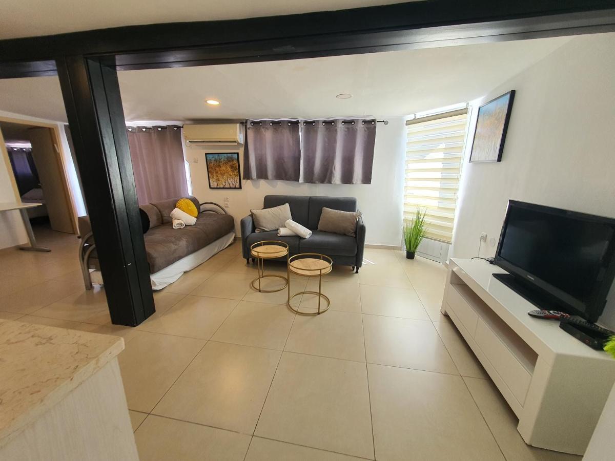 Barak Royal Suites 20 Sea View - ג'קוזי בחצר ומרפסות עם נוף לים Eilat Exterior photo